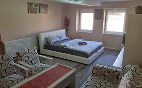 Mega Apartment
