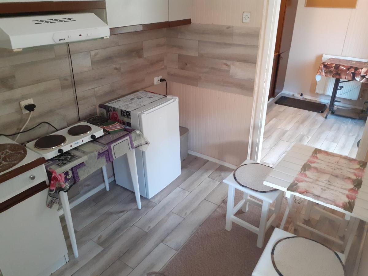 Mega Apartment Суботиця Екстер'єр фото